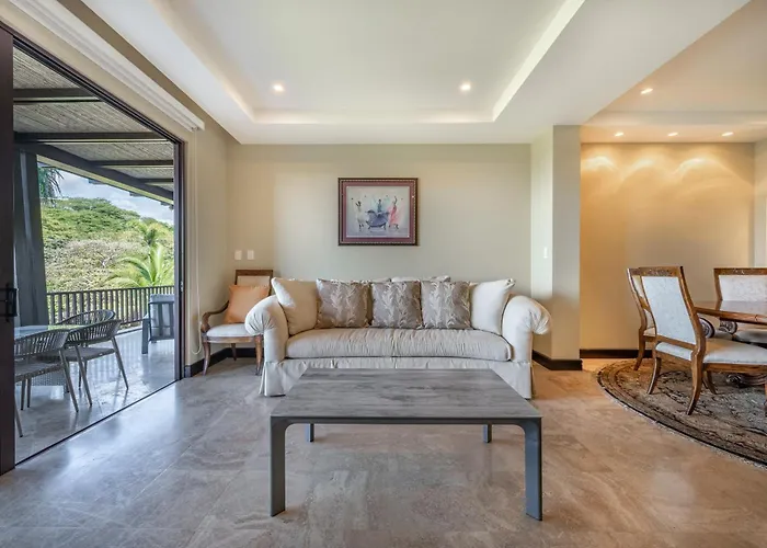 Ocean-view Costa Rica Villa, Balcony & Pool *